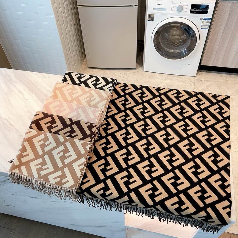 Fendi scarf 50X180cm 100%羊毛 E10